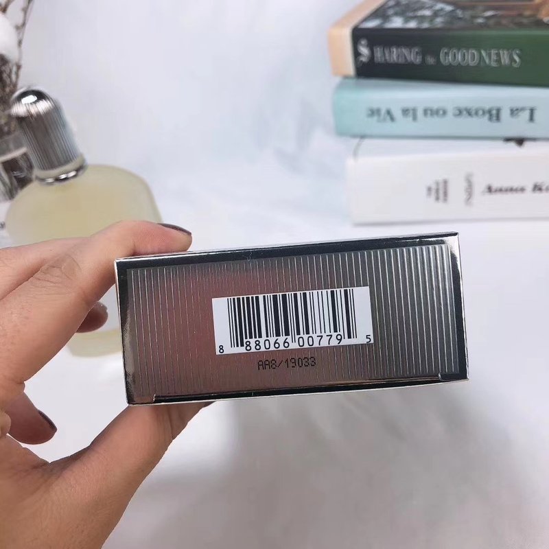 톰포드 그레이 베티버 오드뚜왈렛 001-234640