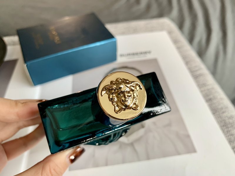 베르사체 에로스 오드투알레 001-234725