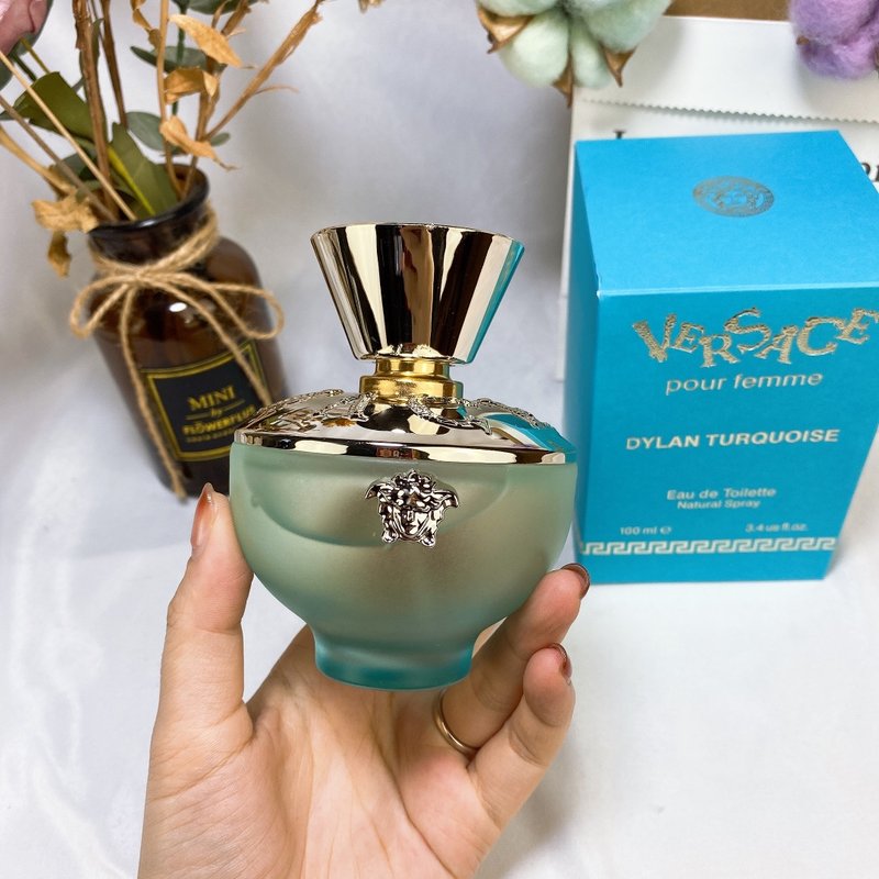 베르사체 딜란 터콰이즈 여성 오드뚜왈렛 100ml 001-234733
