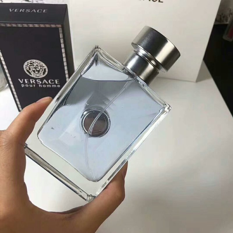 베르사체 포름 옴므 오드뚜왈렛 001-234743