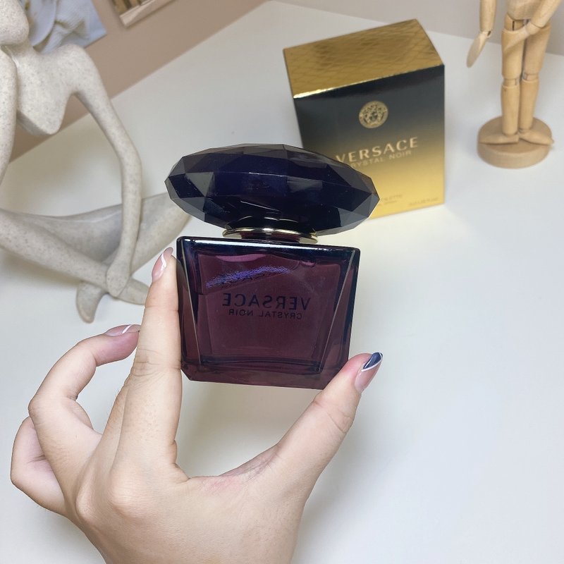 베르사체 크리스탈 느와르 오드뚜왈렛 90ml 001-234747