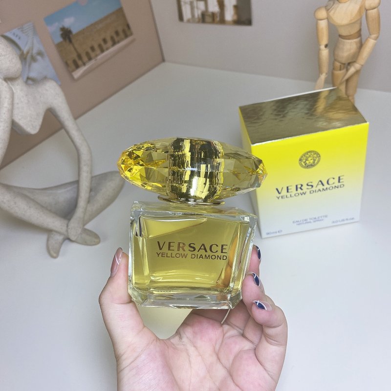 베르사체 옐로우 다이아몬드 여성 향수 90ml 001-234755