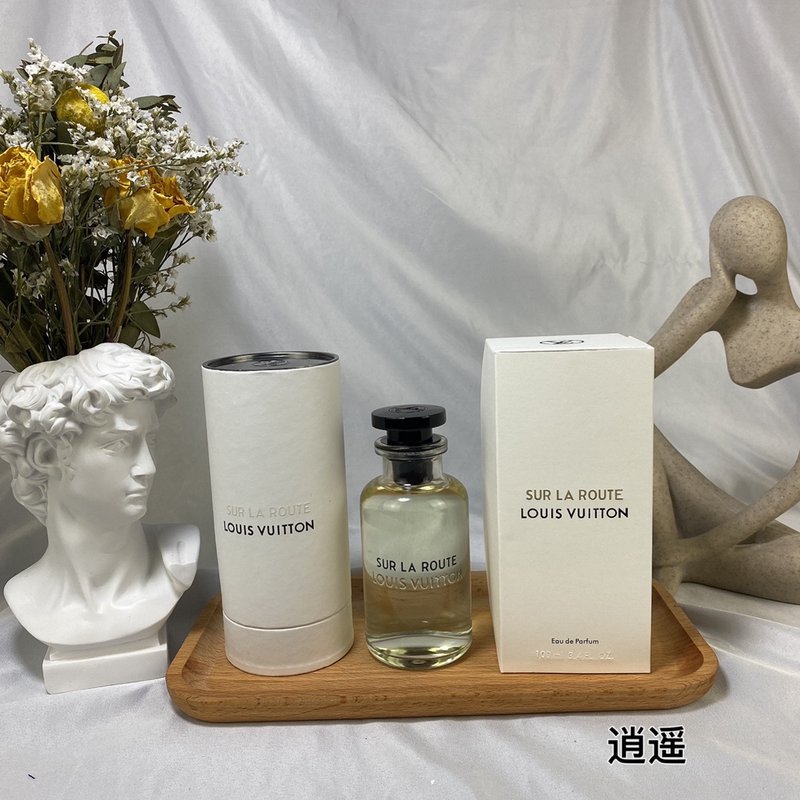 루이비통 쉬르 라 루트 오드뚜왈렛 001-234865