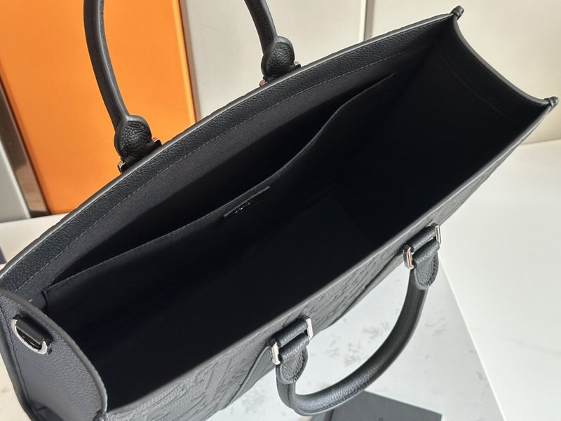 디올 블랙 엠보싱 토트백 001-234916