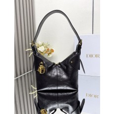 디올 보야쥬 스몰 플리츠 블랙 핸드백 001-235048