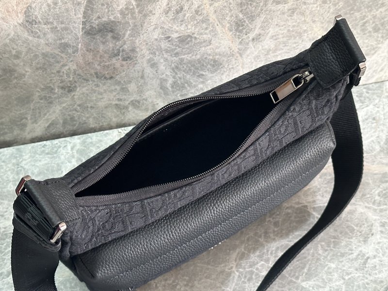 디올 남성용 워터餃子백 숄더백 001-235114