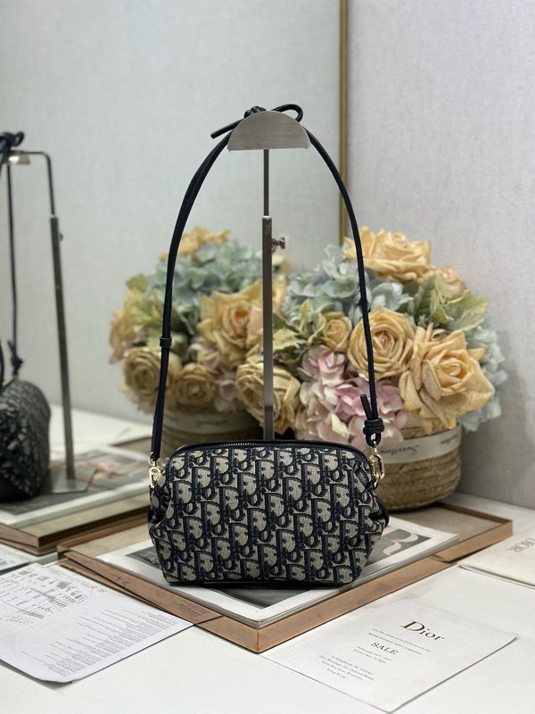 디올 리본 클러치백 블루 캔버스 001-235196