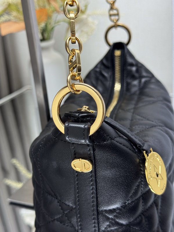 디올스타 호보 블랙 체인 숄더백 001-235249