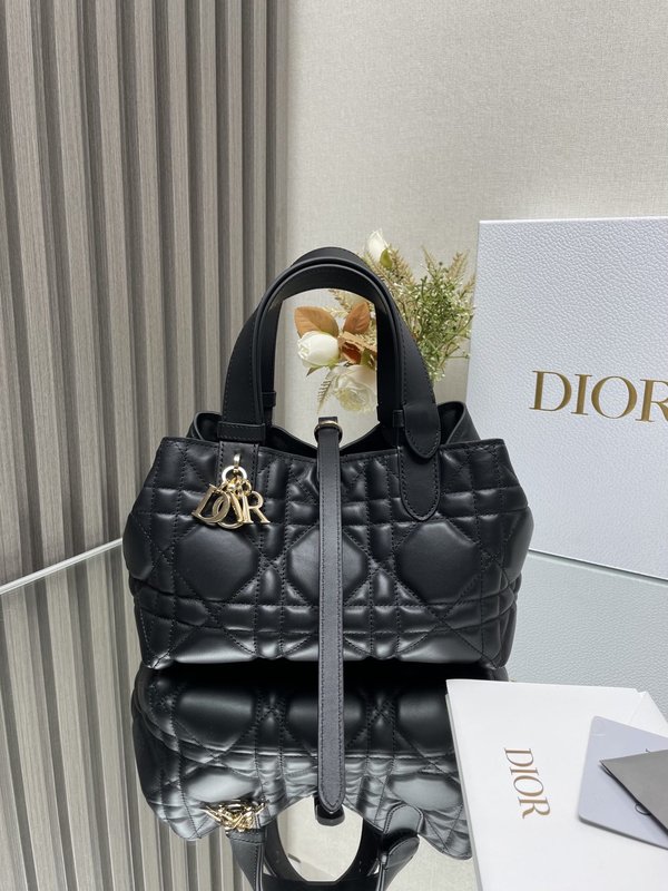 디올 블랙 스몰 토트백 001-235256