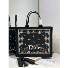 디올 북토트 숄더스트랩 포함 라지 001-235291