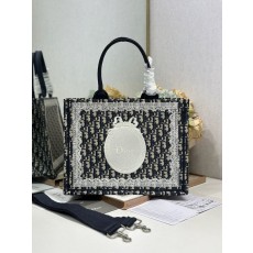 디올 북토트 미디엄 숄더스트랩 001-235298