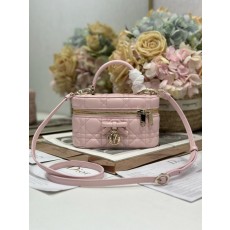 디올 30 몽테뉴 미니 바니티 버클 핸드백 001-235301