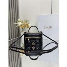 디올 30 몽테뉴 미니 바니티 리본 핸드백 001-235357
