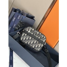 디올 클래식 프린트 미니 메신저백 001-235367