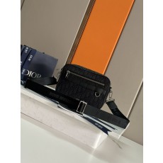 디올 오블리크 프린트 메신저백 001-235381