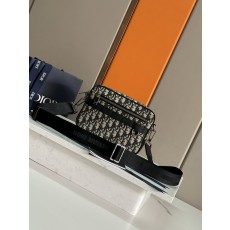 디올 오블리크 프린트 메신저백 001-235392