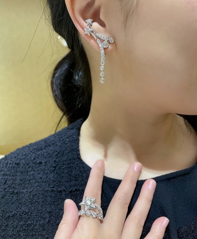 유시시 동향 샤넬풍 별 유성 다이아몬드 반지 001-235512