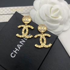 샤넬 클래식 더블 C 로고 귀걸이 001-235521
