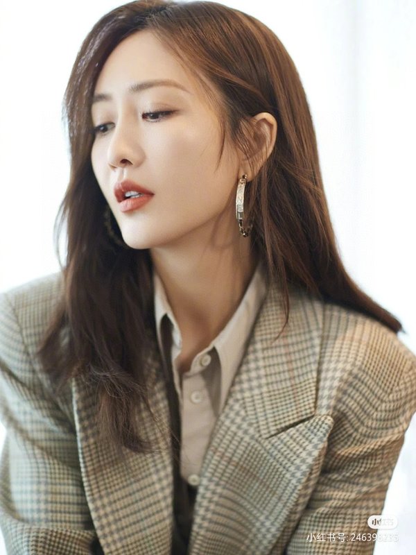 샤넬 스타일 가죽 알파벳 링 귀걸이 001-235542
