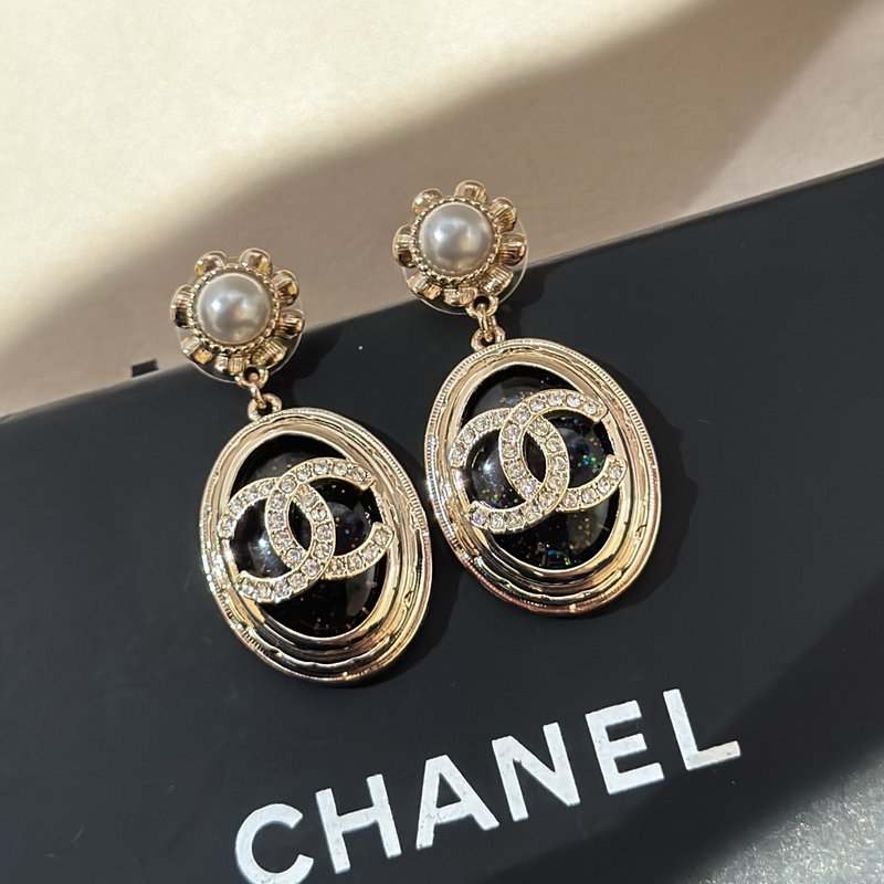 샤넬 스타일 형광 핑크 타원 진주 크리스털 이어링 001-235558