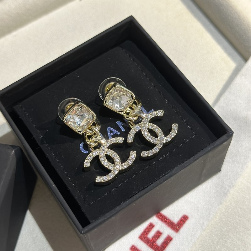 샤넬 스타일 더블 C 스퀘어 크리스탈 이어링 001-235564