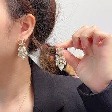 샤넬풍 심플 풀다이아몬드 나뭇잎 귀걸이 001-235594