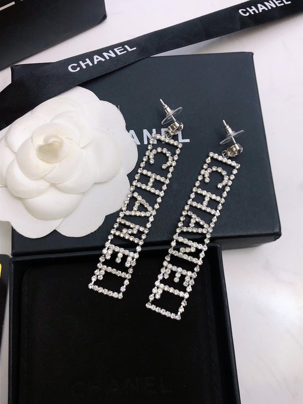 샤넬 스타일 카멜리아 다이아몬드 귀걸이 001-235621