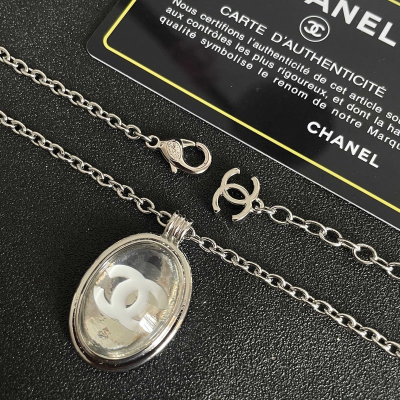 샤넬 빈티지 알파벳 목걸이 001-235669