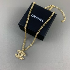 샤넬 빈티지 더블 C 로고 목걸이 001-235670
