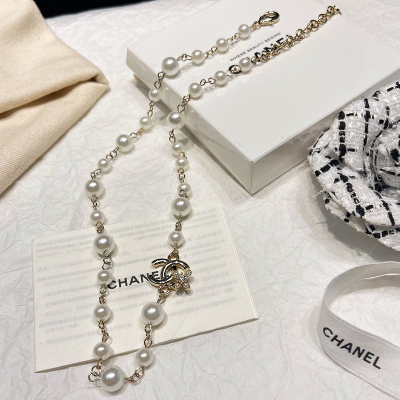 샤넬 스타일 카멜리아 더블 C 진주 초커 001-235679