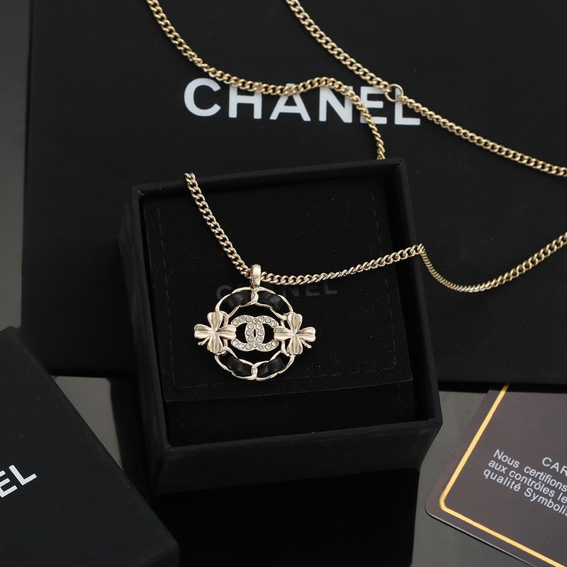 샤넬 스타일 더블 C 크리스탈 목걸이 001-235698