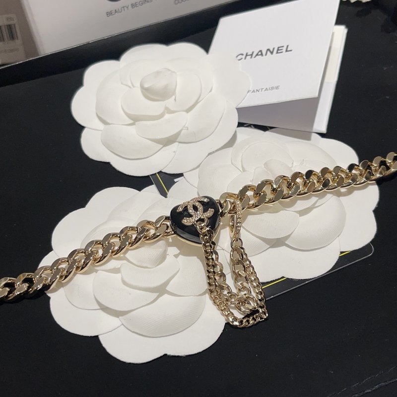 샤넬풍 하트 꽃 목걸이 001-235719