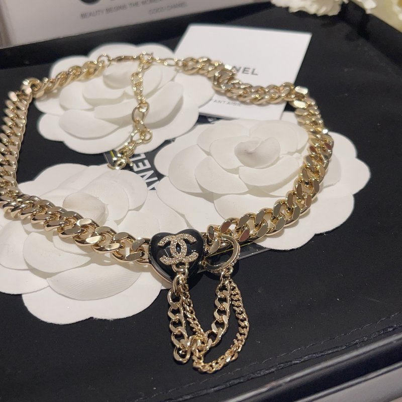 샤넬풍 하트 꽃 목걸이 001-235719