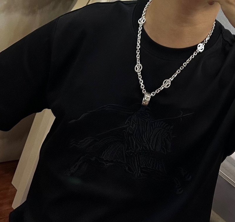 루이비통 빈티지 실버 목걸이 유니섹스 커플 001-235742