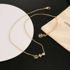루이 이니셜 목걸이 클래식 001-235835