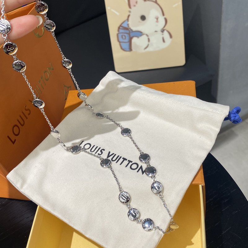 루이 스터즈 메탈 체인 목걸이 001-235850