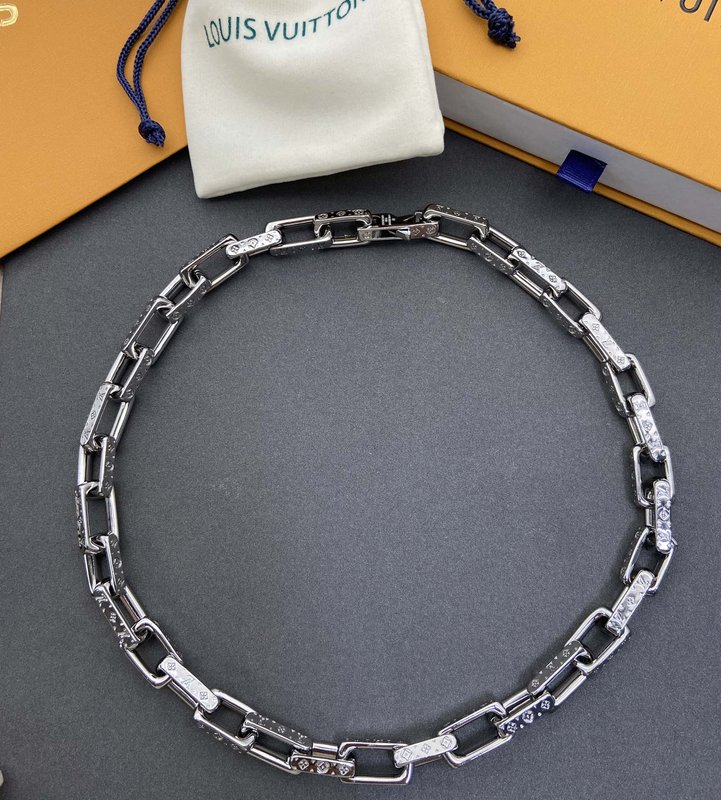 루이비통 모노그램 실버 목걸이 001-235856