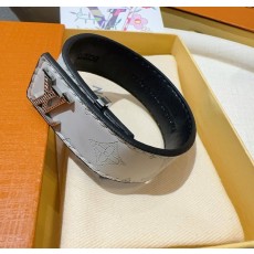루이 모노그램 가죽 팔찌 001-235980