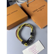 루이 브랜드 가죽 팔찌 001-236004