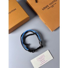 루이 클래식 가죽 팔찌 001-236023