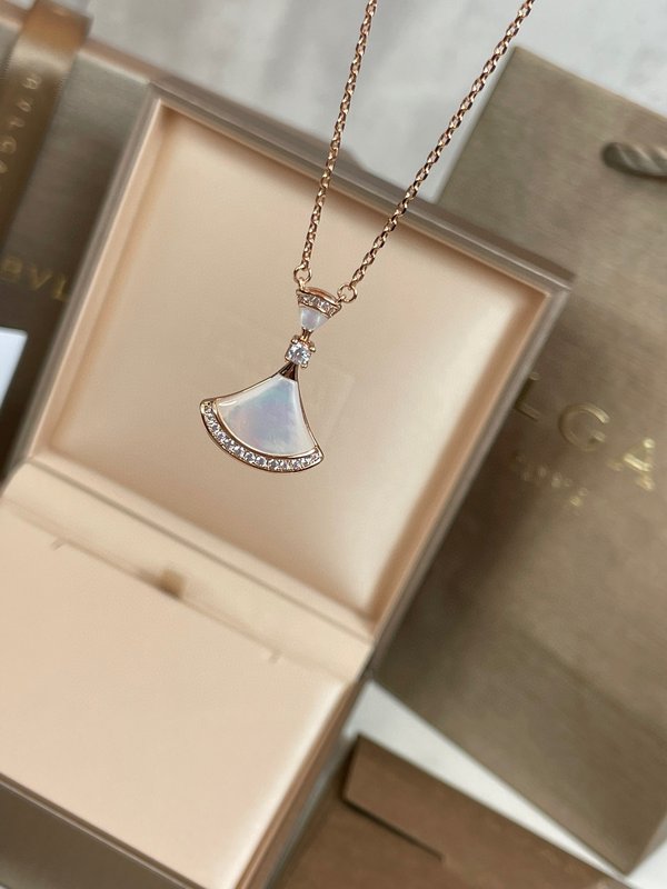 불가리 더블 팬 모자이크 진주 목걸이 001-236058