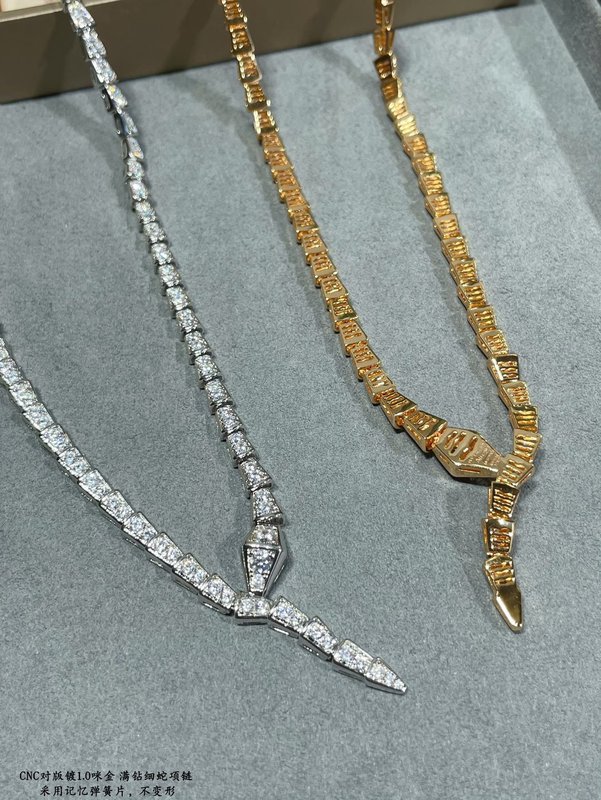 불가리 풀 다이아몬드 뱀 목걸이 001-236084