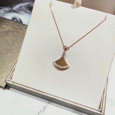불가리 스타일 광면 미니 드레스 목걸이 001-236086
