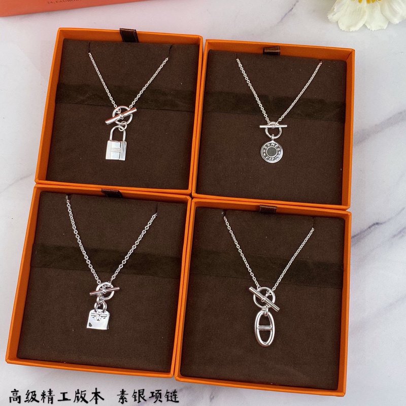 에르메스 백 모양 실버 목걸이 001-236216