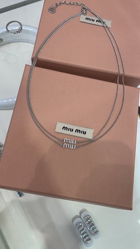 미우미우 실버 풀세팅 로고 레터 더블 체인 목걸이 001-236292