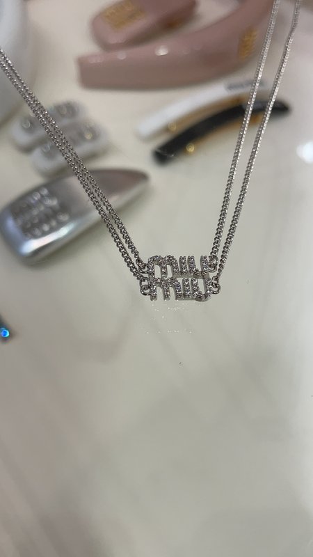 미우미우 실버 풀세팅 로고 레터 더블 체인 목걸이 001-236292