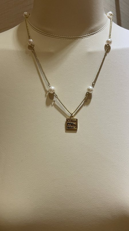 골드 레터 메탈 스퀘어 진주 목걸이 001-236293