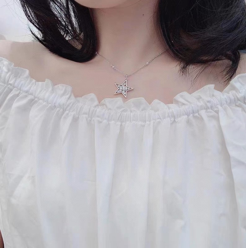 미우미우 수제 스타 다이아몬드 목걸이 001-236297