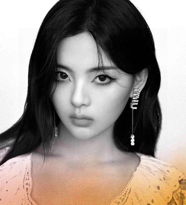 미우미우 스와로브스키 크리스털 풀 드롭 체인 이어링 001-236313