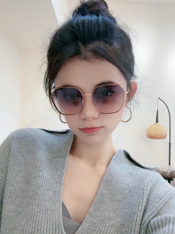 구찌 클래식 라운드 편광 선글라스 001-236369